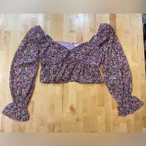 ASTR the Label NWT Luann Floral Crop Top